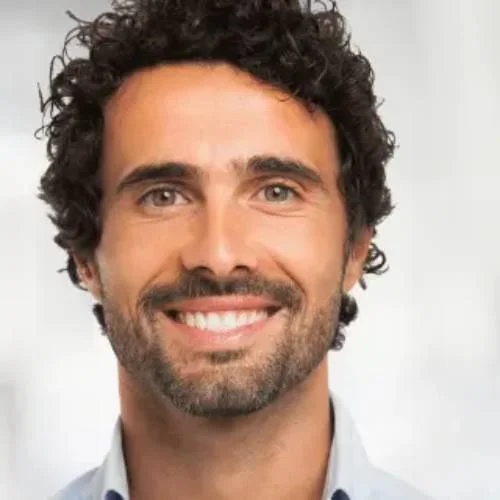 Dr. Adam Reynolds